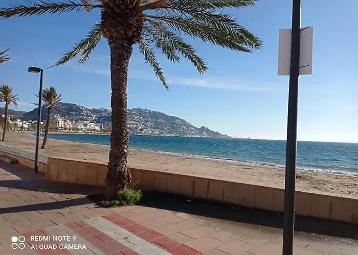 公寓 Overlooking The Bay Of